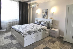 Приватний будинок в Миколаєві з гаражем Private House in Mykolaiv with garage